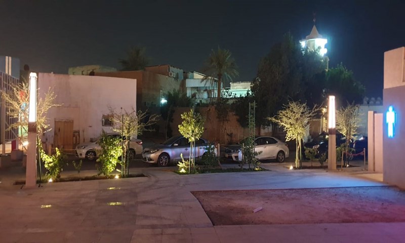 CONCRETE DECORATIVE LIGHTING - AL KOUT DISTRICT GARDEN